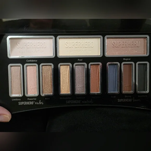 IT Cosmetics Superhero Eye Palette - Picture 3 of 4
